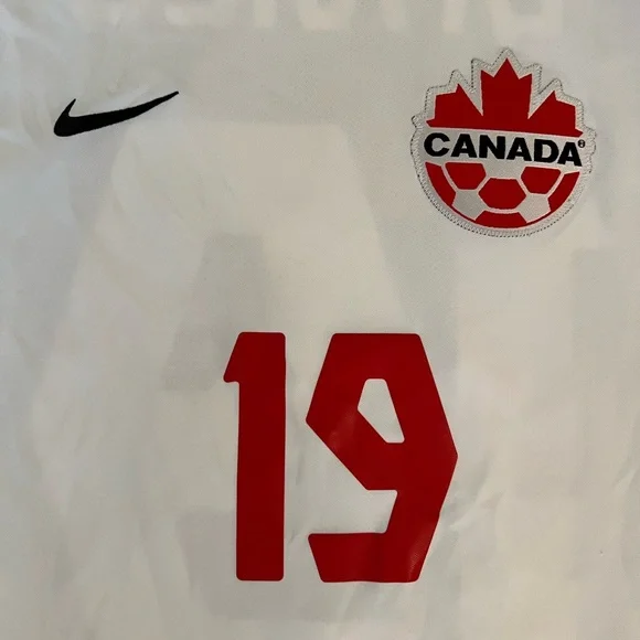 Canada Soccer White Jersey 2022 - #19 Alphonso Davies - Picture 4 of 5